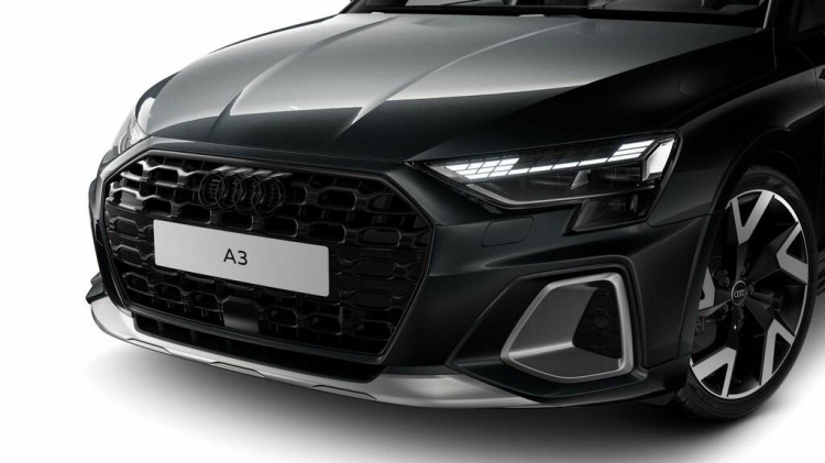 Auto Audi A3 Allstreet allstreet 35 1.5 tfsi mhev Identity Contrast s-tronic Nuova in vendita presso concessionaria Frav a 44.350&euro; - foto numero 2