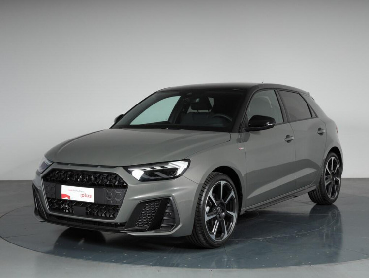 Auto Audi A1 Sportback Sportback 35 1.5 tfsi Identity Black s-tronic Km 0 in vendita presso concessionaria Frav a 35.000&euro; - foto numero 1
