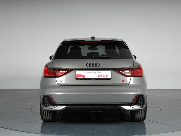 Auto Audi A1 Sportback Sportback 35 1.5 tfsi Identity Black s-tronic Km 0 in vendita presso concessionaria Frav a 35.000&euro; - foto numero 5