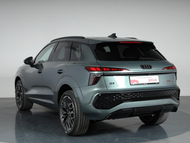 Auto Audi Q3 1.5 e-hybrid S line edition 272cv s-tronic Km 0 in vendita presso concessionaria Frav a 58.500&euro; - foto numero 4