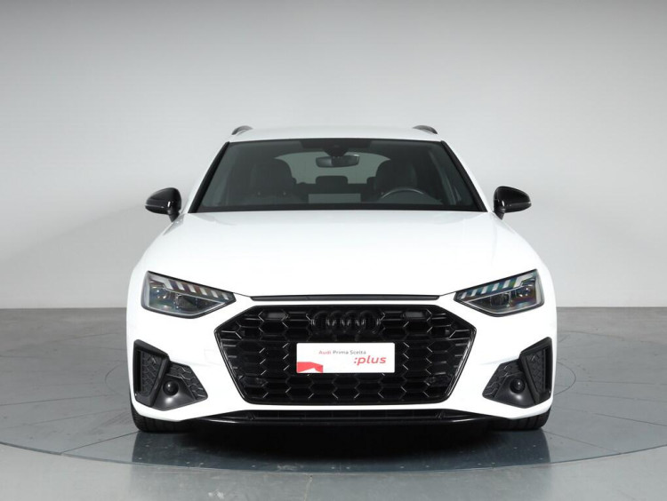 Auto Audi A4 Avant 35 2.0 tdi mhev S Line edition 163cv s-tronic Usata in vendita presso concessionaria Frav a 33.500&euro; - foto numero 2