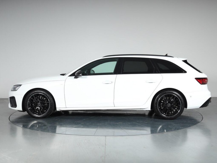 Auto Audi A4 Avant 35 2.0 tdi mhev S Line edition 163cv s-tronic Usata in vendita presso concessionaria Frav a 33.500&euro; - foto numero 3