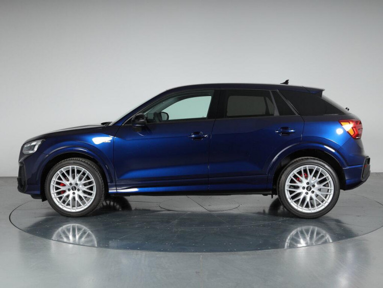 Auto Audi Q2 35 1.5 tfsi Identity Black s-tronic Km 0 in vendita presso concessionaria Frav a 37.800&euro; - foto numero 3
