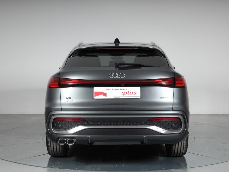 Auto Audi Q5 Sportback Sportback 2.0 tdi mhev+ S line edition quattro 204cv s-tronic Km 0 in vendita presso concessionaria Frav a 83.500&euro; - foto numero 5