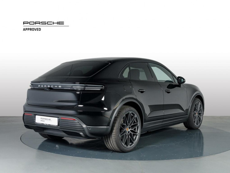Auto Porsche Macan 4 Electric 4 Aziendale in vendita presso concessionaria Frav a 89.900&euro; - foto numero 3