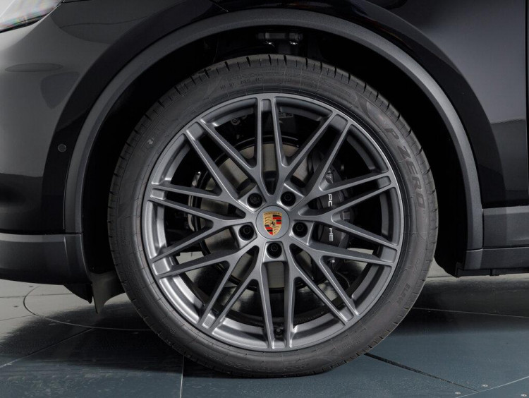 Auto Porsche Macan 4 Electric 4 Aziendale in vendita presso concessionaria Frav a 89.900&euro; - foto numero 5