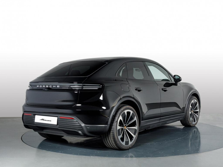 Auto Porsche Macan Macan Km 0 in vendita presso concessionaria Frav a 89.900&euro; - foto numero 3