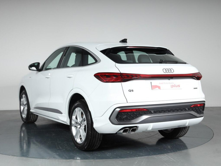 Auto Audi Q5 Sportback Sportback 2.0 tdi mhev+ S line edition quattro 204cv s-tronic Km 0 in vendita presso concessionaria Frav a 66.900&euro; - foto numero 4