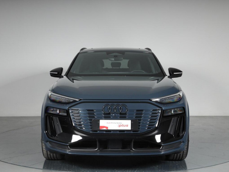 Auto Audi Q6 e-tron S line edition quattro Usata in vendita presso concessionaria Frav a 70.900&euro; - foto numero 2