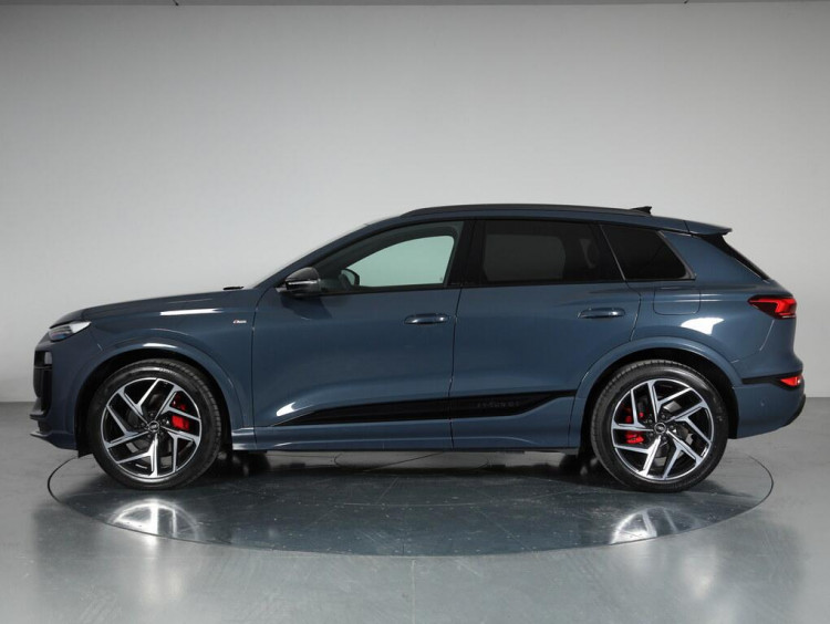 Auto Audi Q6 e-tron S line edition quattro Usata in vendita presso concessionaria Frav a 70.900&euro; - foto numero 3