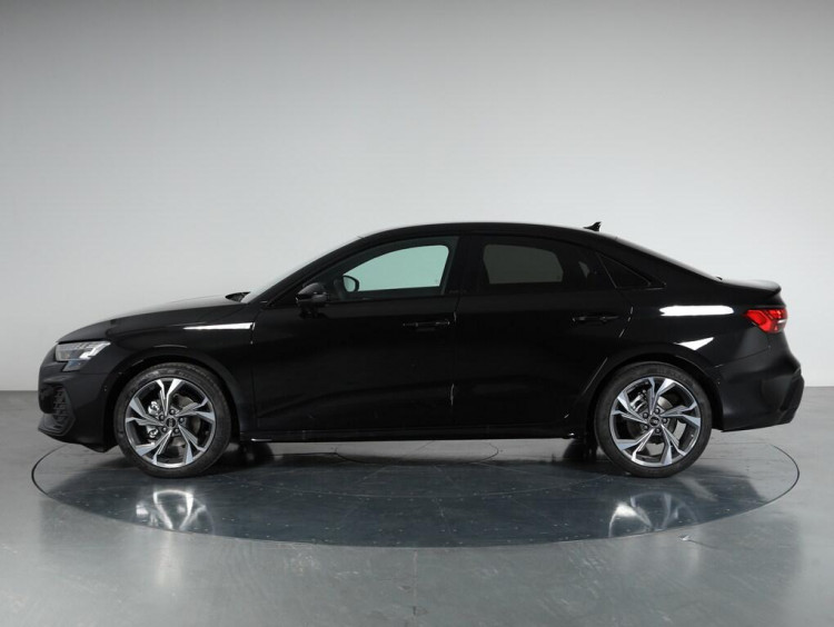 Auto Audi A3 Sedan Sedan 30 1.5 tfsi mhev S line edition s-tronic Km 0 in vendita presso concessionaria Frav a 38.500&euro; - foto numero 3