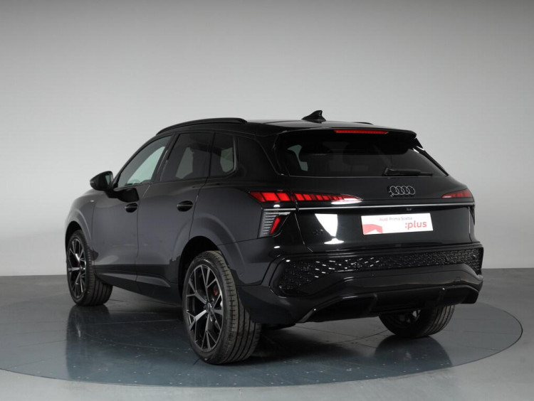 Auto Audi Q3 2.0 tdi S line edition 150cv s-tronic Km 0 in vendita presso concessionaria Frav a 60.900&euro; - foto numero 4