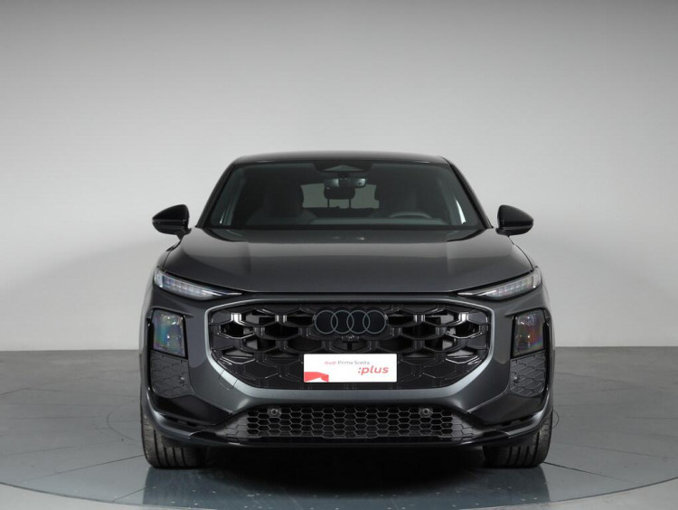 Auto Audi Q3 Sportback 2.0 tdi S line edition 150cv s-tronic Km 0 in vendita presso concessionaria Frav a 62.900&euro; - foto numero 2