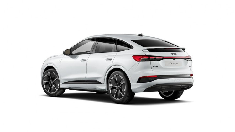 Auto Audi Q4 Sportback e-tron 45 S line edition quattro 286cv Nuova in vendita presso concessionaria Frav a 77.250&euro; - foto numero 5