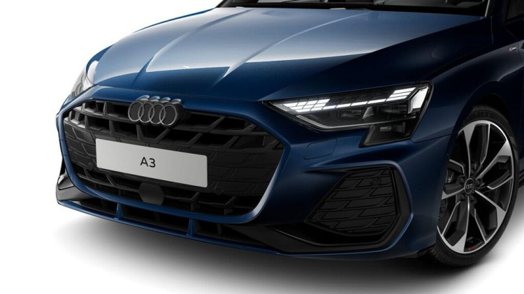 Auto Audi A3 Sportback Sportback 35 2.0 tdi S line edition s-tronic Km 0 in vendita presso concessionaria Frav a 43.800&euro; - foto numero 2