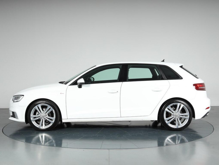 Auto Audi A3 Sportback Sportback 30 1.6 tdi Sport 116cv s-tronic Usata in vendita presso concessionaria Frav a 18.500&euro; - foto numero 3