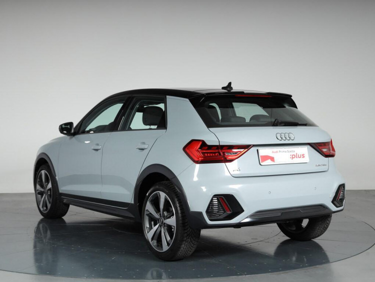 Auto Audi A1 Allstreet allstreet 30 1.0 tfsi Identity Contrast 116cv s tronic Usata in vendita presso concessionaria Frav a 27.900&euro; - foto numero 4