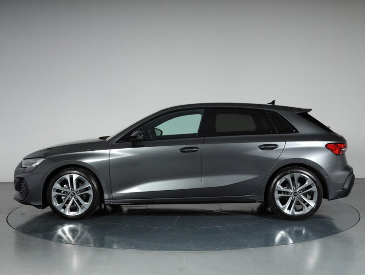 Auto Audi A3 Sportback Sportback 35 2.0 tdi S line edition s-tronic Usata in vendita presso concessionaria Frav a 36.900&euro; - foto numero 3