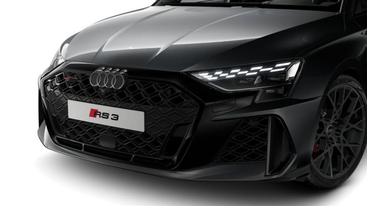 Auto Audi RS3 Sportback Sportback 2.5 tfsi quattro s-tronic Nuova in vendita presso concessionaria Frav a 88.414&euro; - foto numero 2