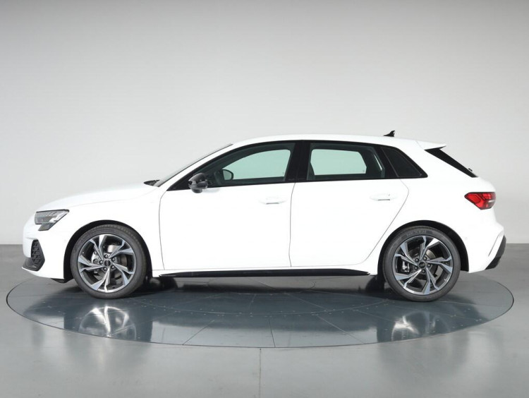 Auto Audi A3 Sportback Sportback 35 2.0 tdi S line edition s-tronic Aziendale in vendita presso concessionaria Frav a 38.500&euro; - foto numero 3