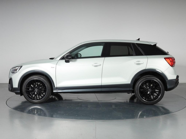 Auto Audi Q2 35 2.0 tdi Identity Black s-tronic Aziendale in vendita presso concessionaria Frav a 39.500&euro; - foto numero 3