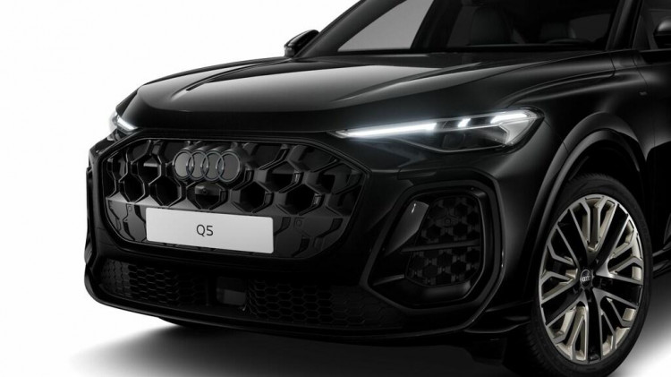 Auto Audi Q5 Sportback Sportback 2.0 e-hybrid S line edition quattro 299cv s-tronic Aziendale in vendita presso concessionaria Frav a 78.500&euro; - foto numero 2