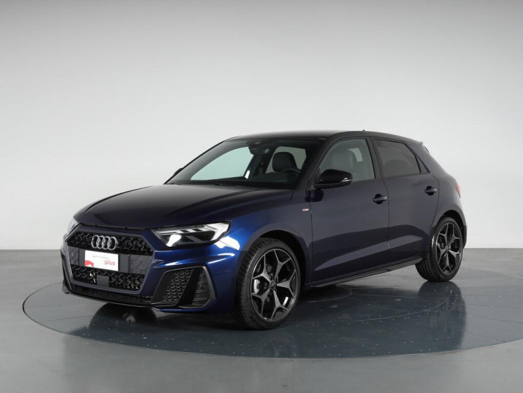 Auto Audi A1 Sportback Sportback 35 1.5 tfsi Identity Black s-tronic Aziendale in vendita presso concessionaria Frav a 34.000&euro; - foto numero 1