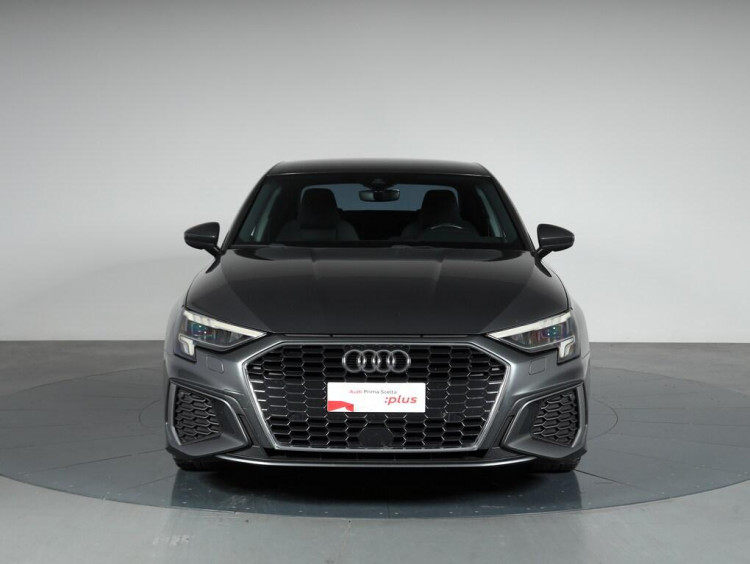 Auto Audi A3 Sedan Sedan 35 1.5 tfsi mhev S line edition s-tronic Usata in vendita presso concessionaria Frav a 25.500&euro; - foto numero 2