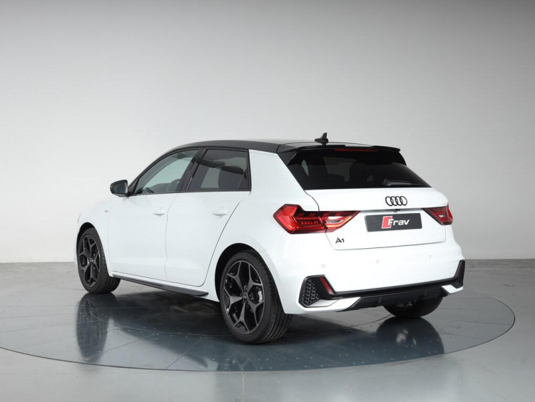 Auto Audi A1 Sportback Sportback 30 1.0 tfsi Identity Black 116cv s-tronic Aziendale in vendita presso concessionaria Frav a 31.000&euro; - foto numero 4