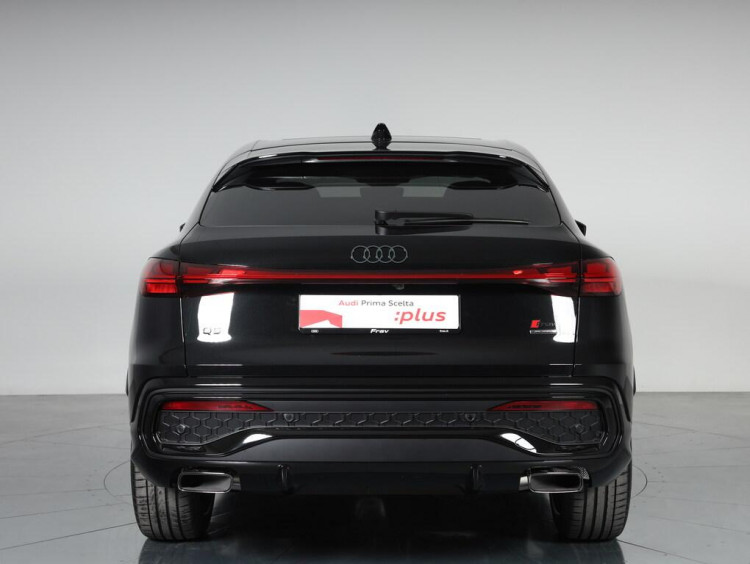 Auto Audi Q5 Sportback Sportback 2.0 e-hybrid S line edition quattro 299cv s-tronic Aziendale in vendita presso concessionaria Frav a 84.800&euro; - foto numero 5