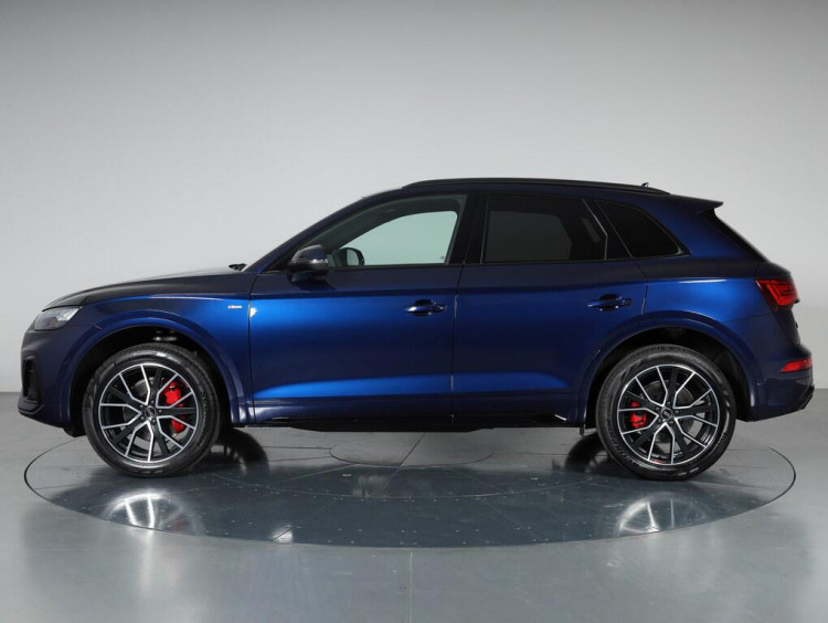 Auto Audi Q5 40 2.0 tdi mhev S line quattro s tronic Km 0 in vendita presso concessionaria Frav a 63.800&euro; - foto numero 3