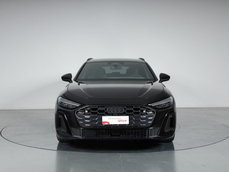 Auto Audi A5 Avant Avant 2.0 e-hybrid S line edition quattro 299cv s-tronic Km 0 in vendita presso concessionaria Frav a 76.000&euro; - foto numero 2