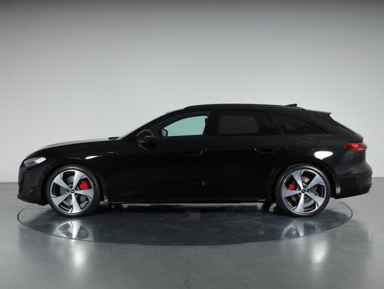 Auto Audi A5 Avant Avant 2.0 e-hybrid S line edition quattro 299cv s-tronic Km 0 in vendita presso concessionaria Frav a 76.000&euro; - foto numero 3