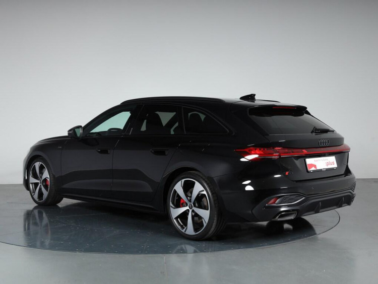 Auto Audi A5 Avant Avant 2.0 e-hybrid S line edition quattro 299cv s-tronic Km 0 in vendita presso concessionaria Frav a 76.000&euro; - foto numero 4