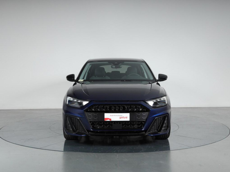 Auto Audi A1 Sportback Sportback 35 1.5 tfsi Identity Black s-tronic Aziendale in vendita presso concessionaria Frav a 35.400&euro; - foto numero 2
