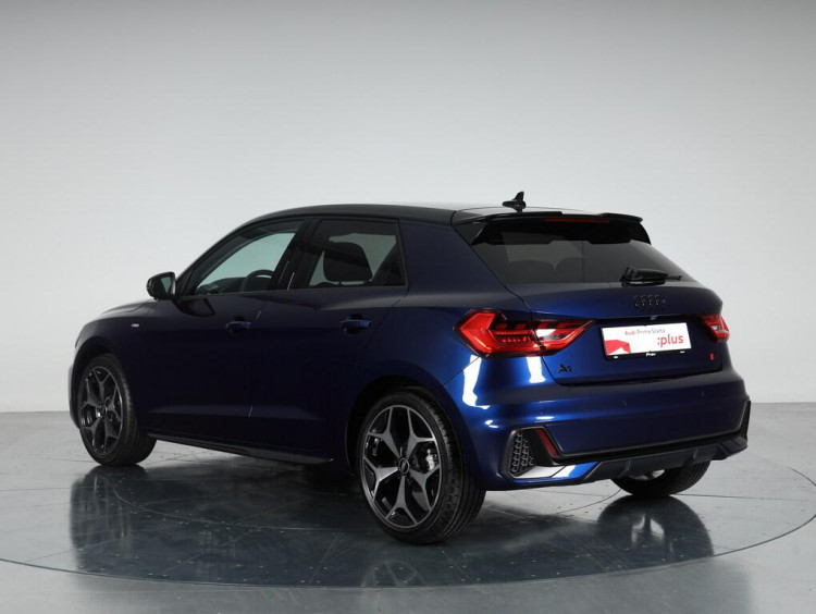 Auto Audi A1 Sportback Sportback 35 1.5 tfsi Identity Black s-tronic Aziendale in vendita presso concessionaria Frav a 35.400&euro; - foto numero 4