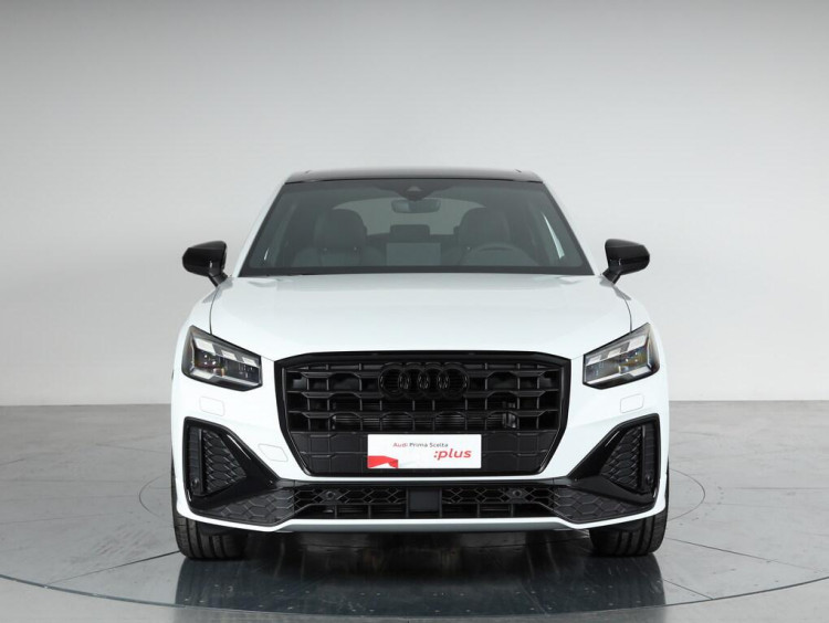 Auto Audi Q2 35 2.0 tdi Identity Black s-tronic Aziendale in vendita presso concessionaria Frav a 42.800&euro; - foto numero 2