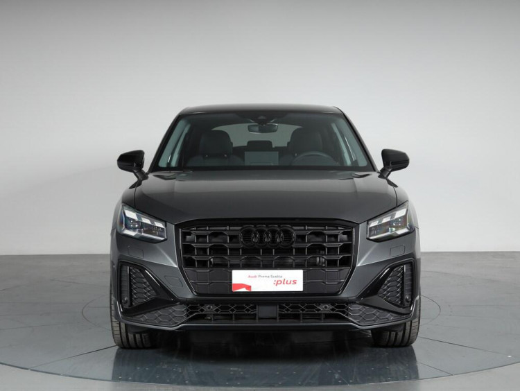 Auto Audi Q2 35 2.0 tdi Identity Black s-tronic Aziendale in vendita presso concessionaria Frav a 40.700&euro; - foto numero 2