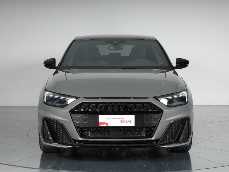 Auto Audi A1 Sportback Sportback 30 1.0 tfsi Identity Black 116cv s-tronic Aziendale in vendita presso concessionaria Frav a 33.800&euro; - foto numero 2