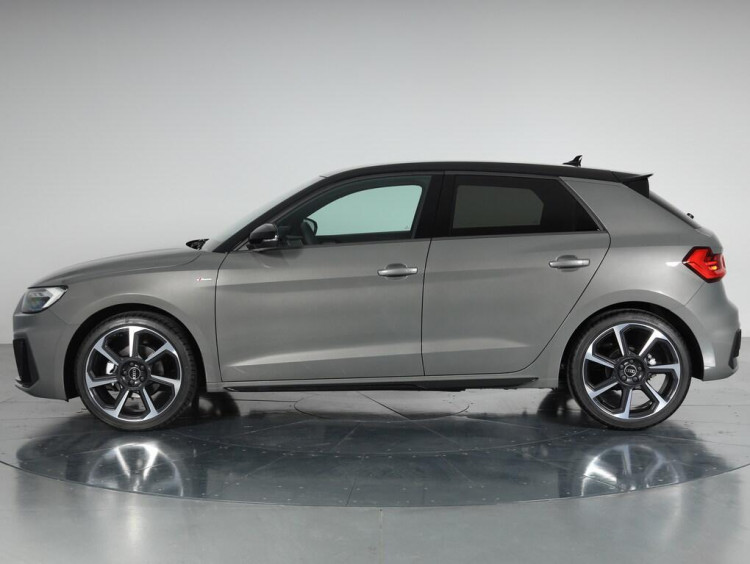 Auto Audi A1 Sportback Sportback 30 1.0 tfsi Identity Black 116cv s-tronic Aziendale in vendita presso concessionaria Frav a 33.800&euro; - foto numero 3
