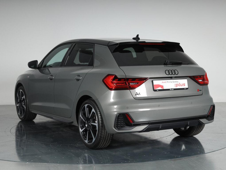 Auto Audi A1 Sportback Sportback 30 1.0 tfsi Identity Black 116cv s-tronic Aziendale in vendita presso concessionaria Frav a 33.800&euro; - foto numero 4