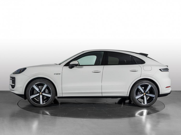 Auto Porsche Cayenne E-Hybrid Coupe Coupe 3.0 e-hybrid 5p.ti tiptronic Km 0 in vendita presso concessionaria Frav a 143.000&euro; - foto numero 2