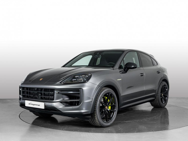 Auto Porsche Cayenne E-Hybrid Coupe 3.0 e-hybrid tiptronic Km 0 in vendita presso concessionaria Frav a 145.000&euro; - foto numero 1