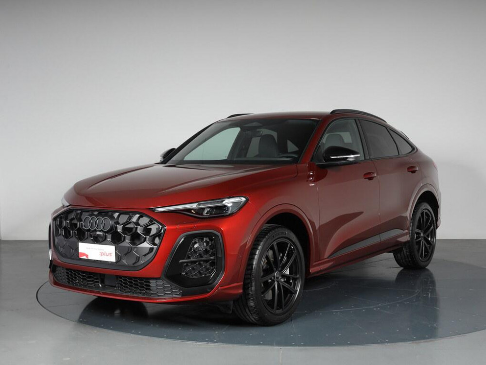 Km 0 - Audi Q5 Sportback - offerta numero 87683 a 79.400 € foto 1