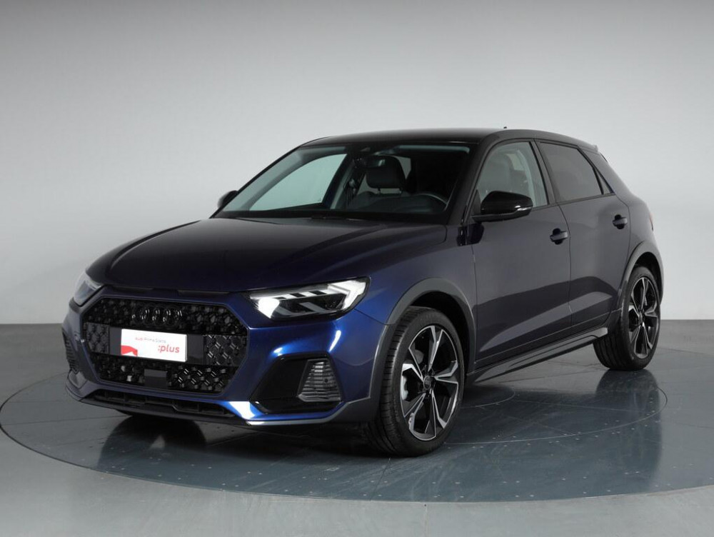 Auto Audi A1 Allstreet allstreet 30 1.0 tfsi Identity Contrast 116cv s tronic Aziendale in vendita presso concessionaria Frav s.r.l. - Audi e Porsche a Vicenza a 29.500&euro; - foto numero 1