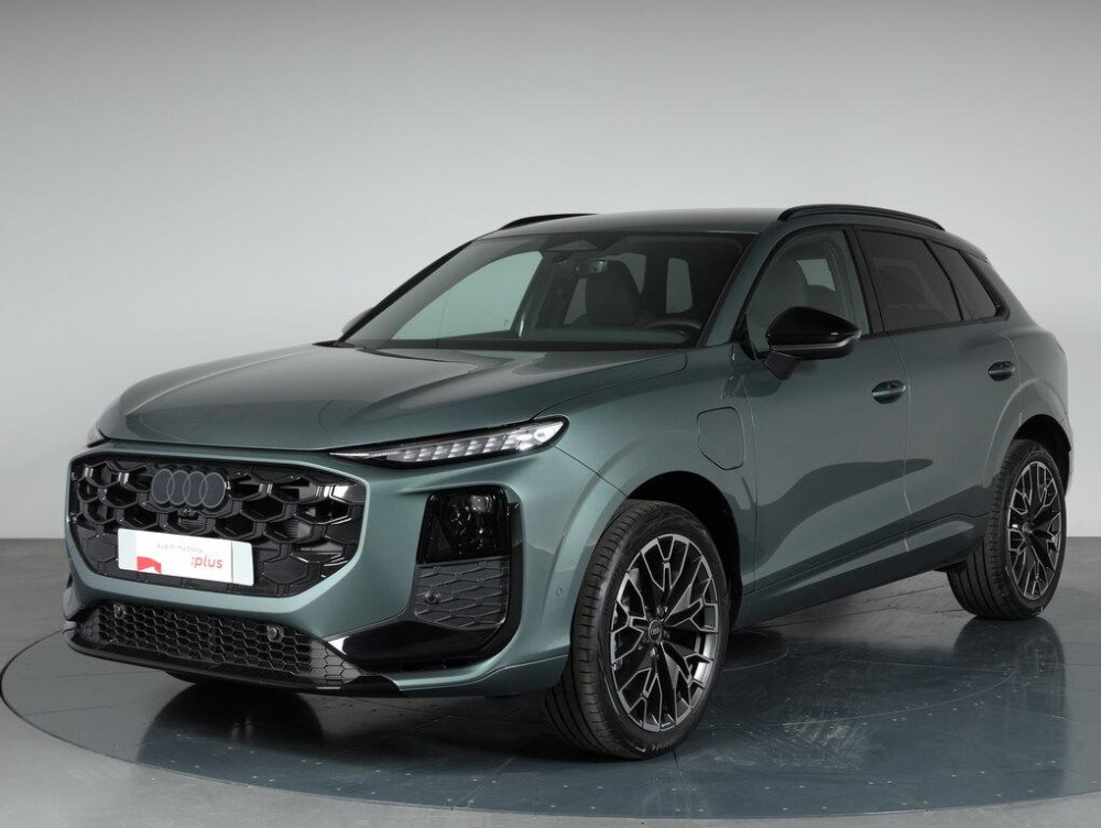 Auto Audi Q3 1.5 e-hybrid S line edition 272cv s-tronic Km 0 in vendita presso concessionaria Frav s.r.l. - Audi e Porsche a Vicenza a 58.500&euro; - foto numero 1