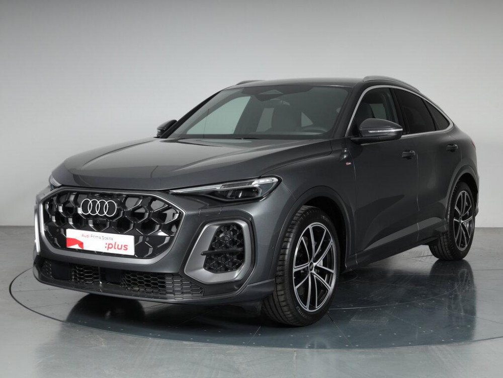 Auto Audi Q5 Sportback Sportback 2.0 tdi mhev+ S line edition quattro 204cv s-tronic Km 0 in vendita presso concessionaria Frav s.r.l. - Audi e Porsche a Vicenza a 83.500&euro; - foto numero 1