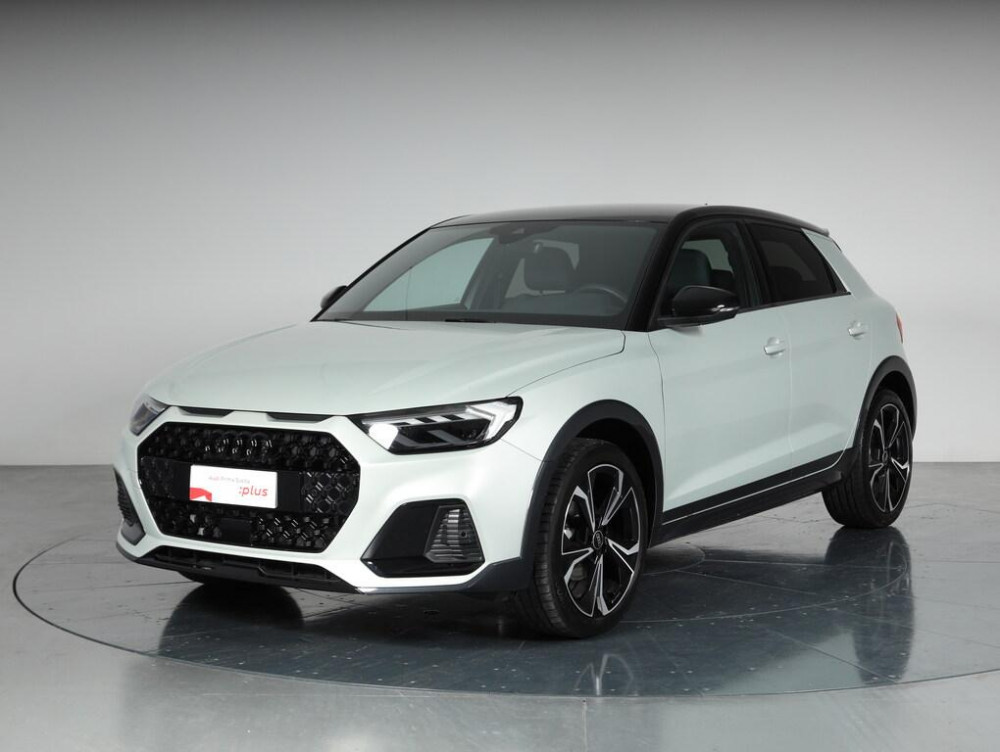 Auto Audi A1 Allstreet allstreet 30 1.0 tfsi Identity Contrast 116cv s tronic Aziendale in vendita presso concessionaria Frav s.r.l. - Audi e Porsche a Vicenza a 29.900&euro; - foto numero 1