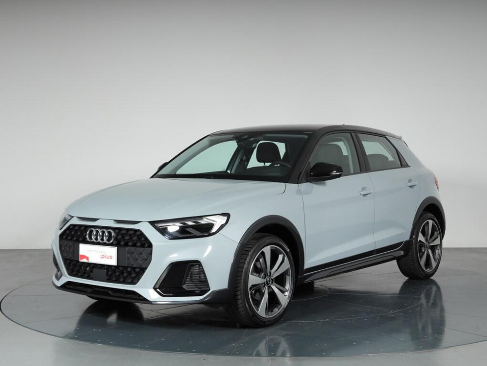 Auto Audi A1 Allstreet allstreet 30 1.0 tfsi Identity Contrast 116cv s tronic Usata in vendita presso concessionaria Frav s.r.l. - Audi e Porsche a Vicenza a 27.900&euro; - foto numero 1