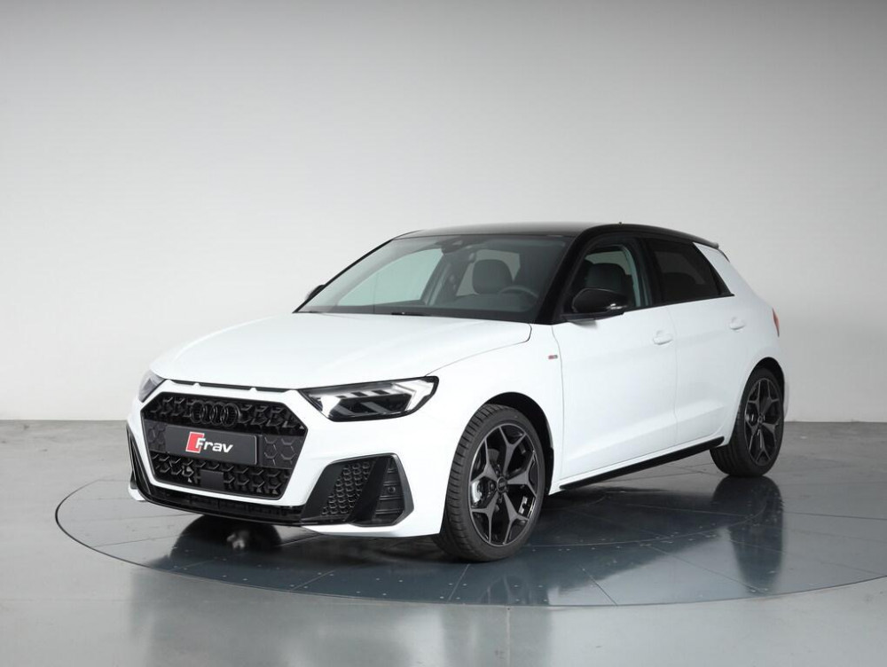 Auto Audi A1 Sportback Sportback 30 1.0 tfsi Identity Black 116cv s-tronic Aziendale in vendita presso concessionaria Frav s.r.l. - Audi e Porsche a Vicenza a 31.000&euro; - foto numero 1